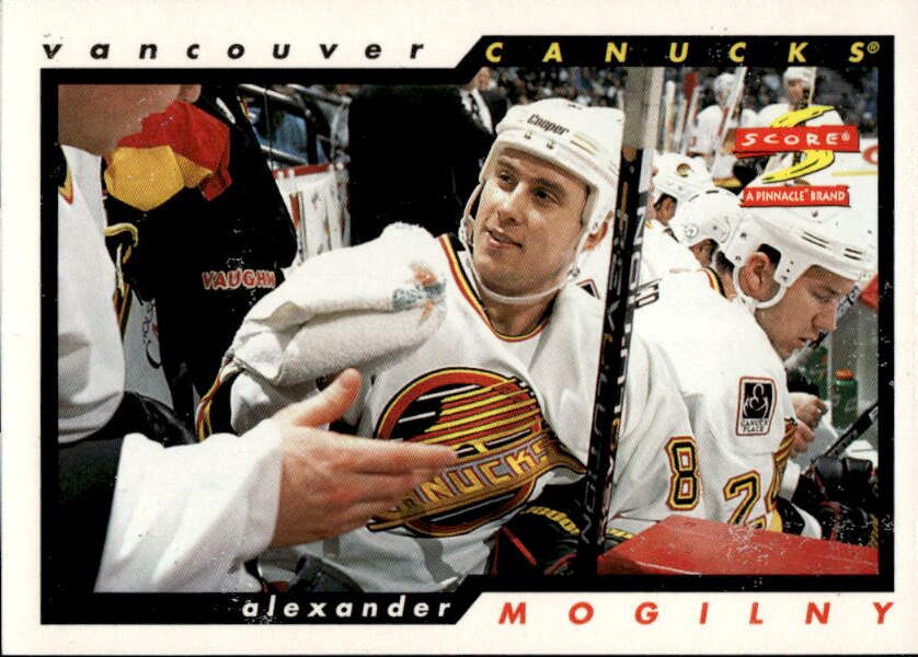 ALEXANDER MOGILNY 96-97 Score (trocha barvy na kartě)