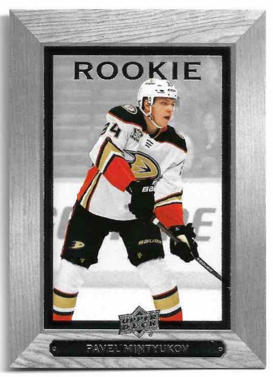 Rookie Bee Hive PAVEL MINTYUKOV 23-24 UD Extended Series